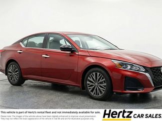 Used 2025 Nissan Altima 2.5 SV FWD video 1