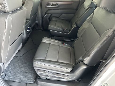 New 2026 GMC Yukon XL Denali w/ Sun & Power Step Package AWD/4WD image 30