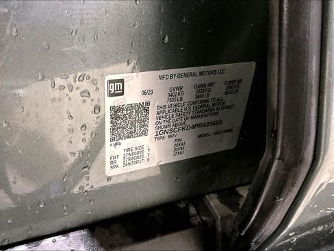 Used 2023 Chevrolet Suburban Premier image 31