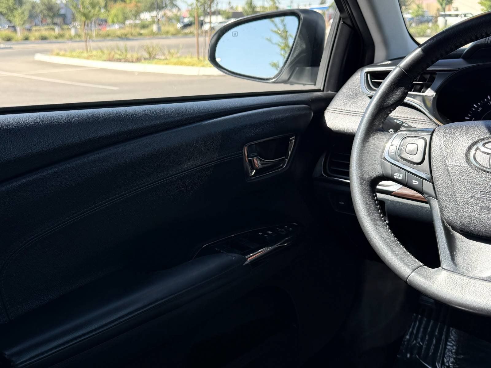 Used 2015 Toyota Avalon XLE FWD image 27
