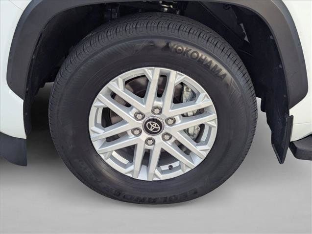 Certified 2025 Toyota Sequoia SR5 AWD/4WD image 24