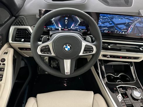 Used 2026 BMW X7 xDrive40i w/ M Sport Package image 14