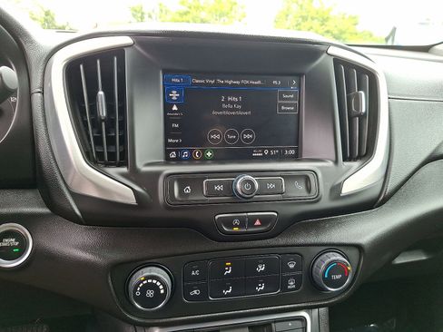 Used 2024 GMC Terrain SLE FWD image 14