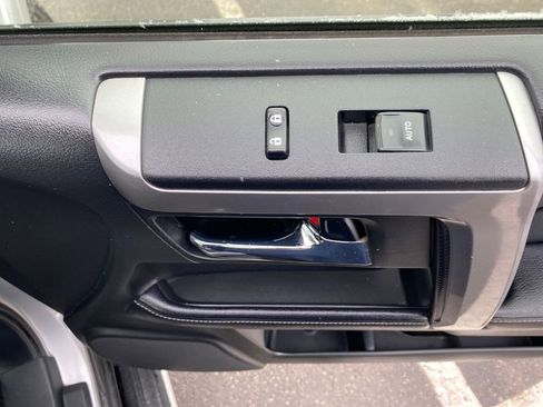 Used 2018 Toyota 4Runner SR5 image 10