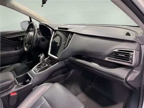 Certified 2022 Subaru Outback Limited image 14