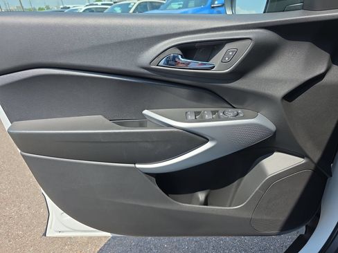 New 2026 Chevrolet Trax RS w/ Driver Confidence Package FWD image 17
