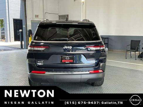 Used 2024 Jeep Grand Cherokee L Limited AWD/4WD image 5