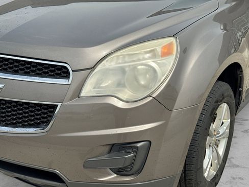 Used 2010 Chevrolet Equinox LS FWD image 2