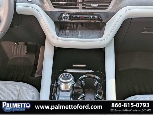 Used 2025 Ford Explorer Platinum w/ Ultimate Package AWD/4WD image 18