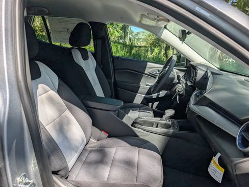 New 2026 Chevrolet Trax LS w/ Driver Confidence Package FWD image 17