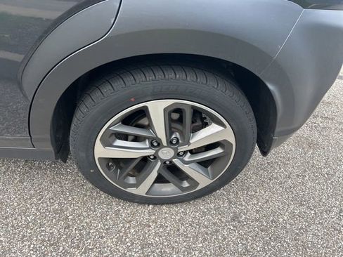 Used 2018 Hyundai Kona Limited image 10