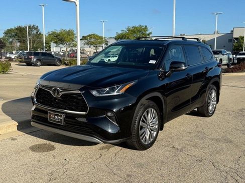 Used 2023 Toyota Highlander Platinum image 7