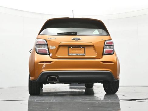 Used 2018 Chevrolet Sonic LT FWD image 41
