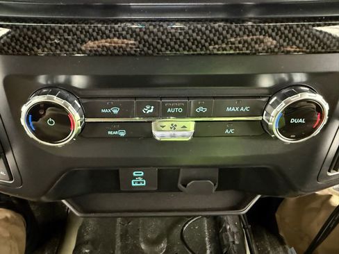 Used 2022 Ford F150 XLT w/ Equipment Group 301A Mid image 25