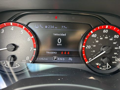 Used 2025 Nissan Frontier Pro-X w/ Pro Convenience Package image 15