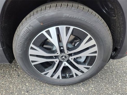 New 2026 Mercedes-Benz GLB 250 4MATIC image 18