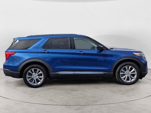 Certified 2020 Ford Explorer Limited AWD/4WD image 2