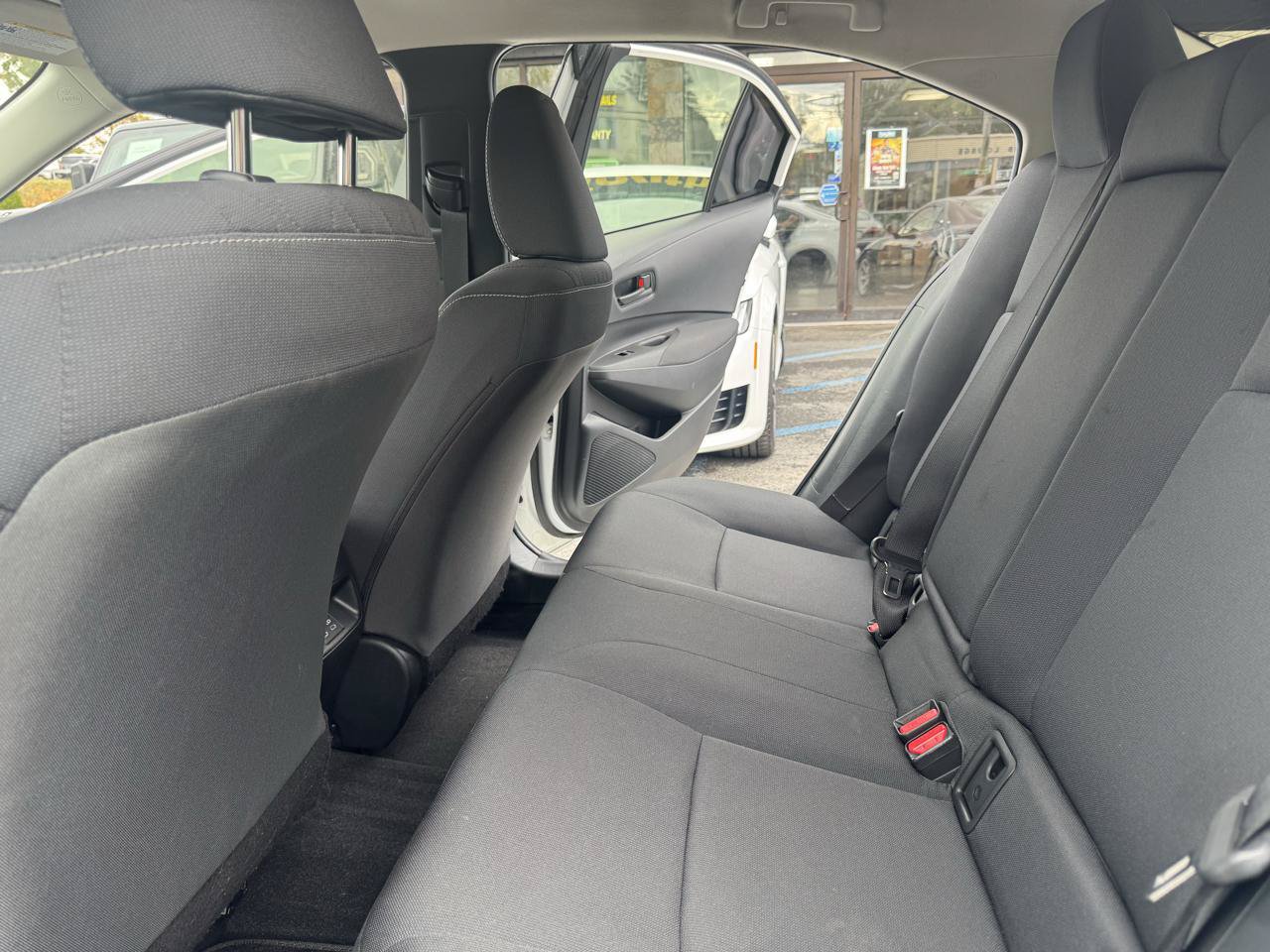 Used 2023 Toyota Corolla LE w/ LE Convenience Package FWD image 19