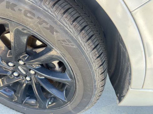 Used 2020 Lincoln Aviator Grand Touring w/ Equipment Group 301A image 6