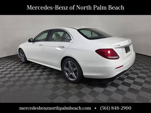 Used 2018 Mercedes-Benz E 400 4MATIC Sedan image 4