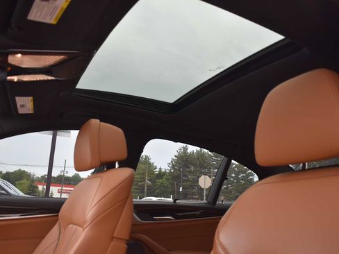 Certified 2023 BMW M550i xDrive w/ Executive Package AWD/4WD image 12