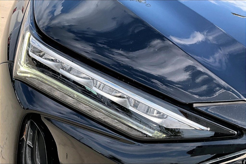 Used 2023 Acura MDX w/ Technology Package AWD/4WD image 34