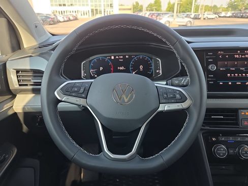 Certified 2024 Volkswagen Taos SEL AWD/4WD image 22