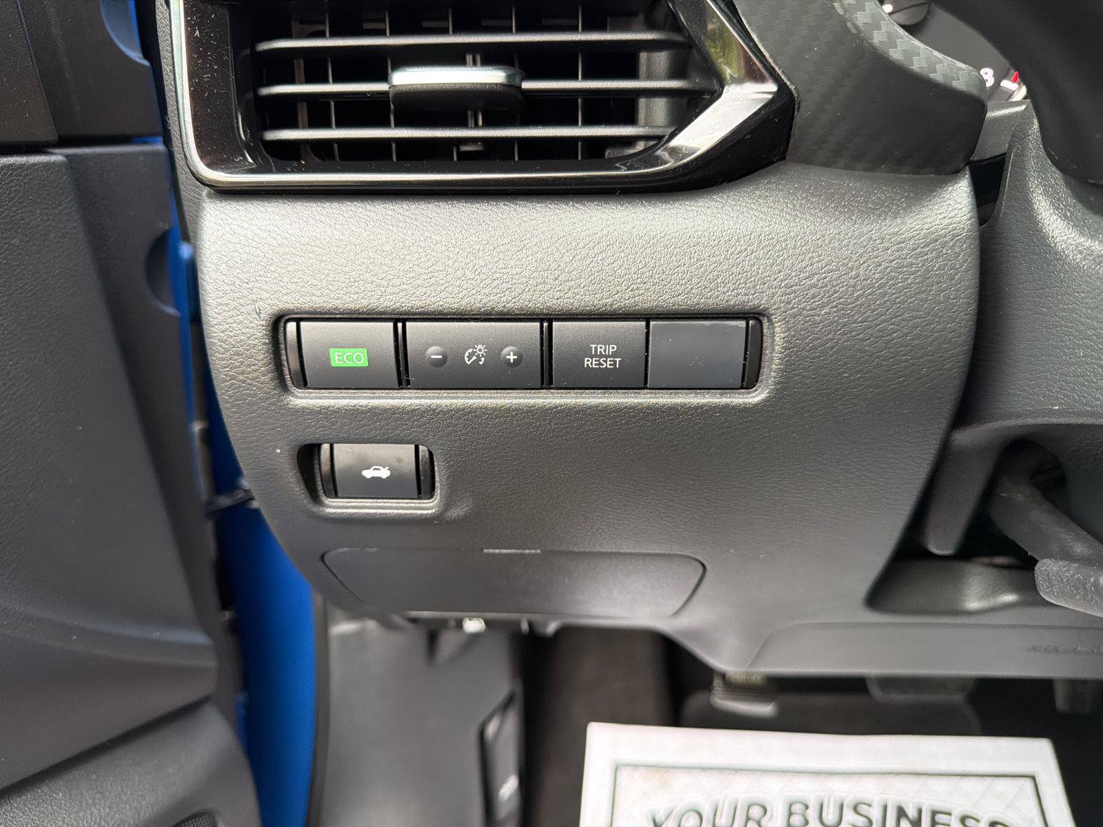 Used 2025 Nissan Sentra SV FWD image 15