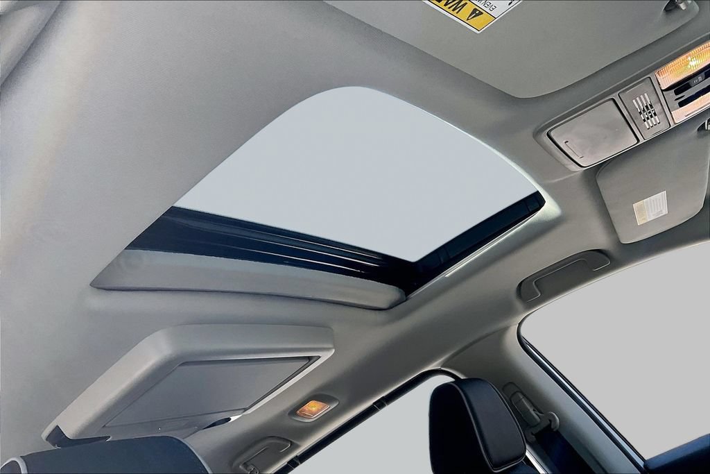 Certified 2025 Honda Odyssey Elite image 27
