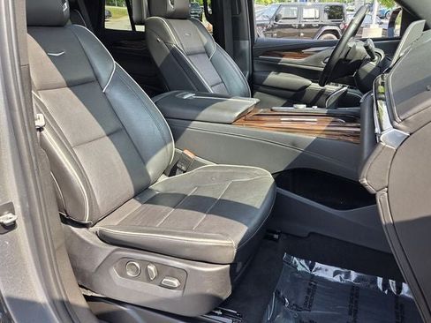 Used 2021 Cadillac Escalade Premium Luxury w/ Driver Assist Tech Package AWD/4WD image 20
