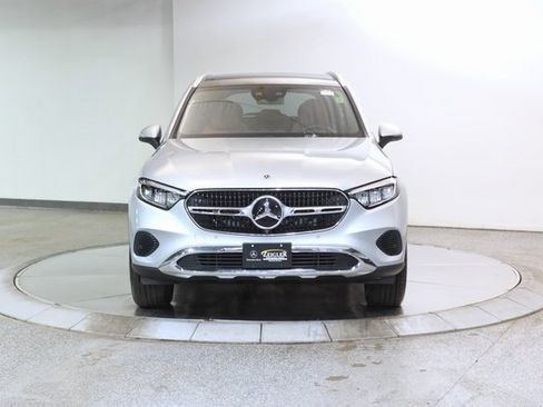 Used 2025 Mercedes-Benz GLC 350e GLC 350e w/ Driver Assistance Package image 13