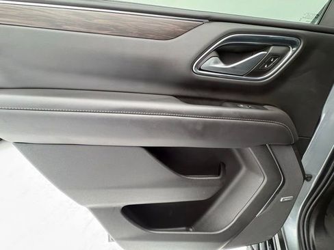 Used 2022 Chevrolet Tahoe LT w/ Luxury Package image 35