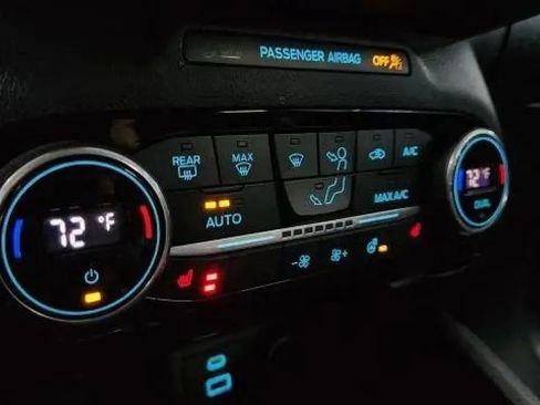 Used 2021 Ford Escape SEL image 36