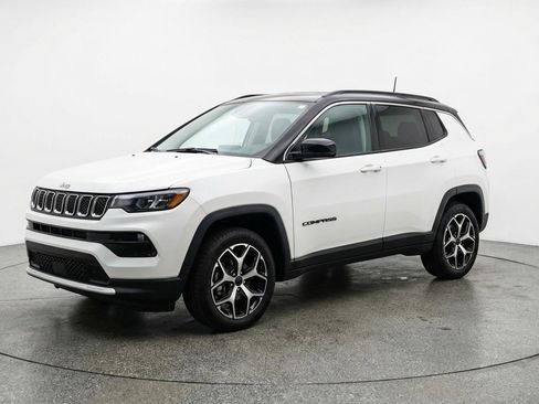 Used 2025 Jeep Compass Limited image 3