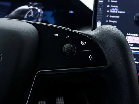 Used 2022 Tesla Model X Plaid image 29