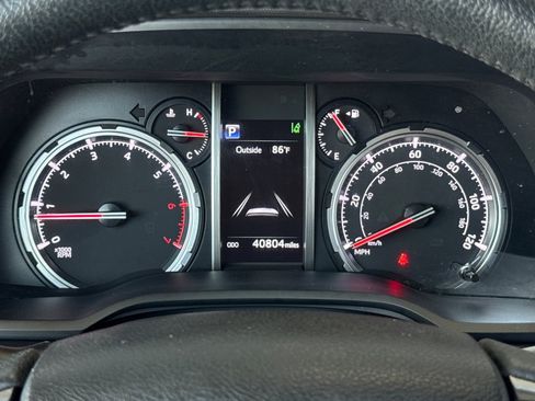 Certified 2023 Toyota 4Runner TRD Off-Road Premium w/ Moonroof Package AWD/4WD image 24