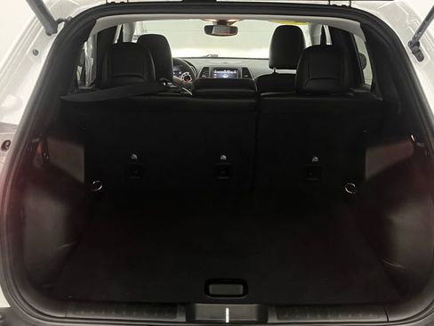 Used 2022 Jeep Cherokee Trailhawk w/ Premium Leather Package image 11