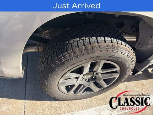 Used 2026 Chevrolet Silverado 1500 Custom w/ Turbomax Blackout Package image 13