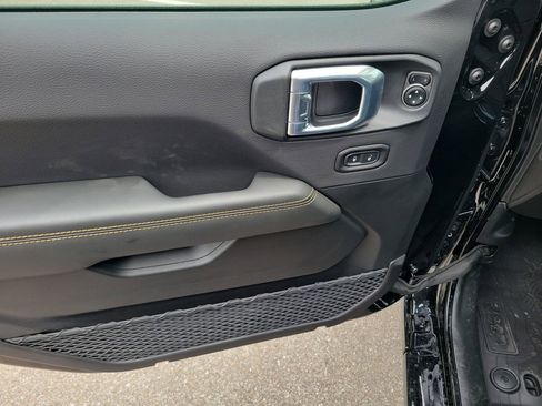 New 2026 Jeep Gladiator Mojave AWD/4WD image 23