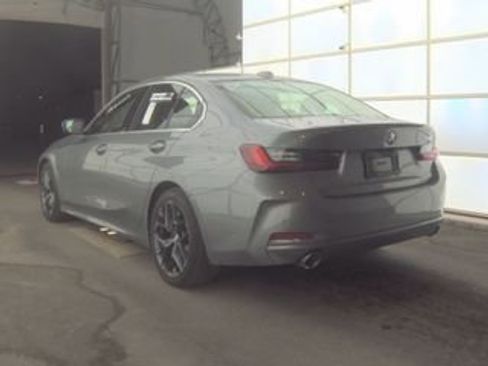 Used 2025 BMW 330i Sedan image 9