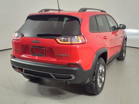 Used 2019 Jeep Cherokee Trailhawk w/ Cold Weather Group image 6