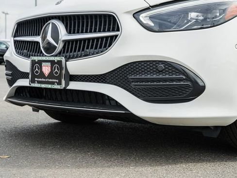 Used 2025 Mercedes-Benz C 300 4MATIC Sedan image 15