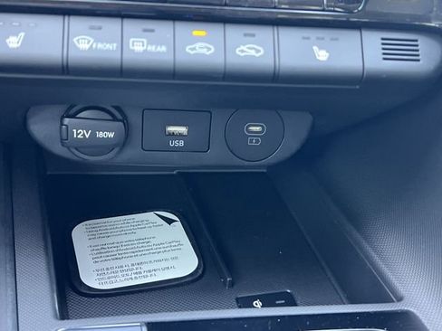 New 2026 Hyundai Elantra Limited FWD image 17