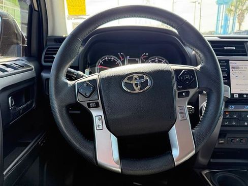 Used 2021 Toyota 4Runner Limited AWD/4WD image 15