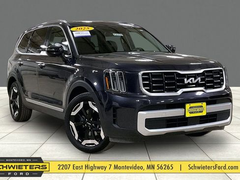 Used 2025 Kia Telluride S image 1