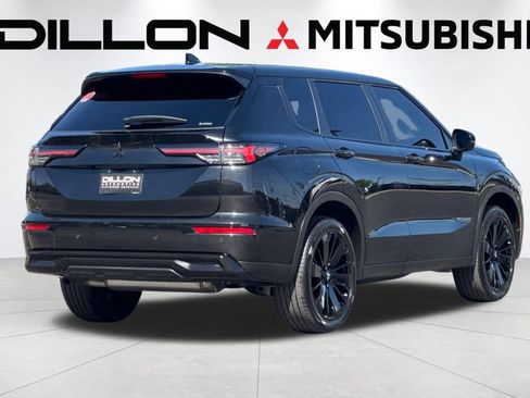 New 2026 Mitsubishi Outlander SE AWD/4WD image 4