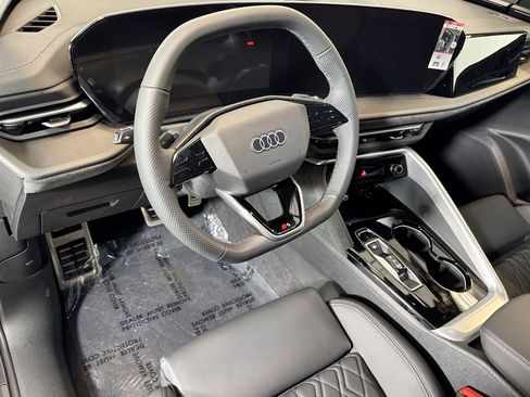 New 2025 Audi SQ5 Premium Plus image 9