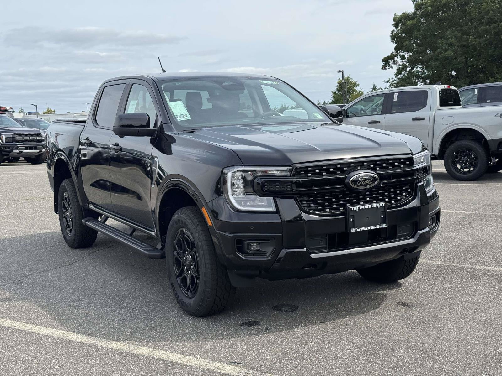 New 2026 Ford Ranger Lariat w/ FX4 Off-Road Package AWD/4WD image 2