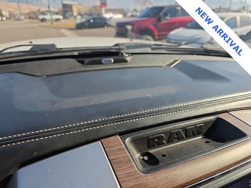 Used 2018 RAM 3500 Laramie w/ Convenience Group image 16