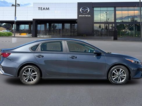 Used 2024 Kia Forte LXS w/ LXS Technology Package FWD image 3